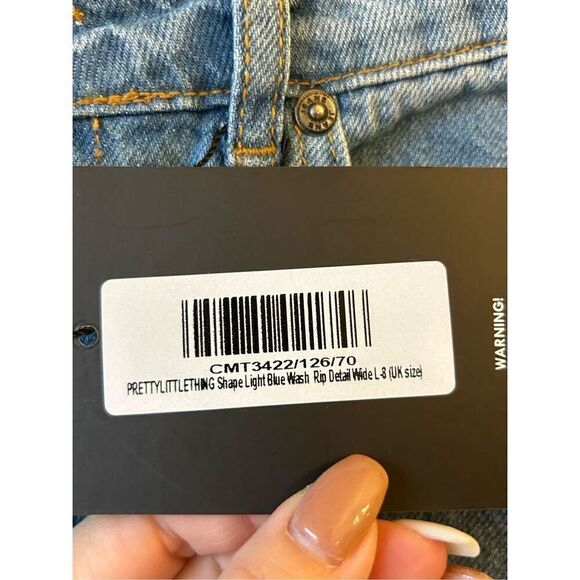 NWT PrettyLittleThing Shape Rip Detail Wide-leg jeans size 4 light blue wash - Picture 4 of 11